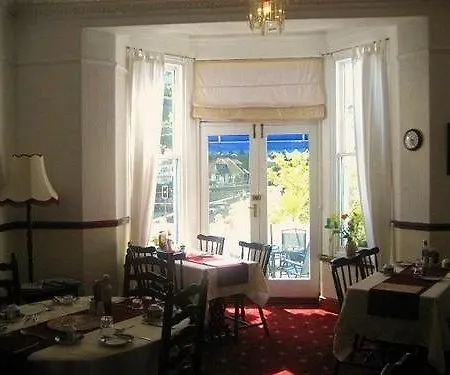 Bridgeside לינה וארוחת בוקר 4*